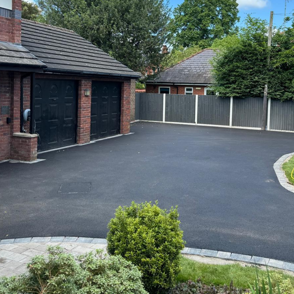 Local Tarmac Driveway Experts in Ledsham in Ledsham